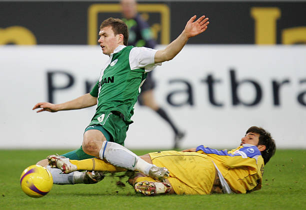 布朗续约前 布朗续约前