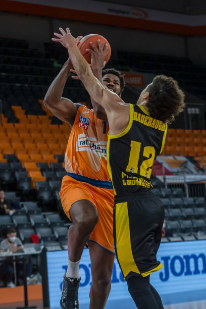 上赛季整个 上赛季整个